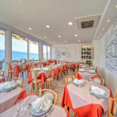 In Bb - Ischia-forio With A Breathtaking View, Above The Poseidon Gardens- * Ischia