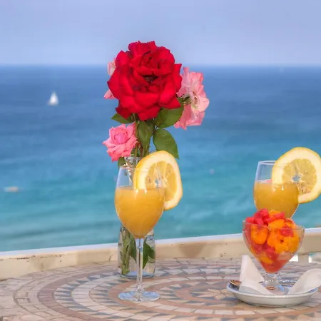 In Bb - Ischia-forio With A Breathtaking View, Above The Poseidon Gardens- Gasthuis *