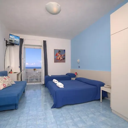 Gasthuis In Bb - Ischia-forio With A Breathtaking View, Above The Poseidon Gardens- *