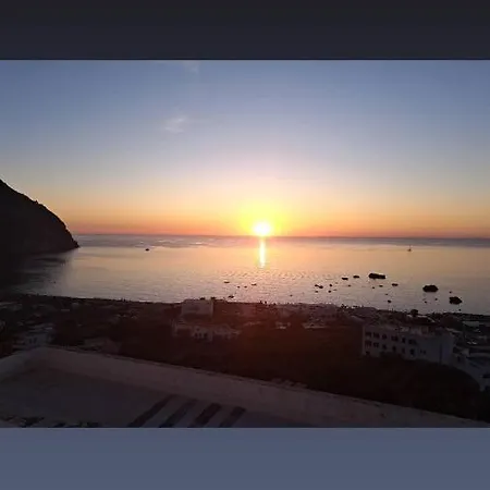 In Bb - Ischia-forio With A Breathtaking View, Above The Poseidon Gardens- Gasthuis *